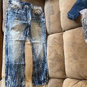 BRAND NEW TRUE RELIGION JEANS 38